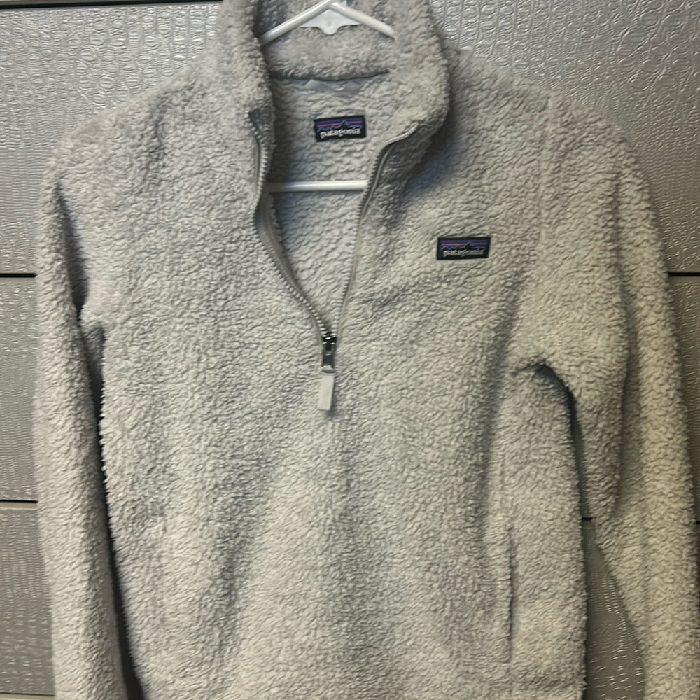 Girls size L (12) 1/4 zip Patagonia fleece